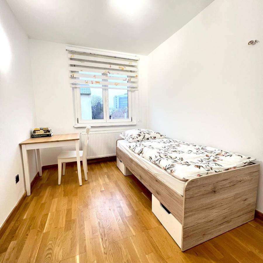 Spacious Apartment With Terrace Vídeň Exteriér fotografie